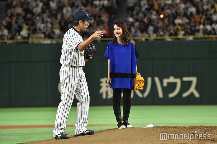 三浦大輔、石原さとみ(C)モデルプレス