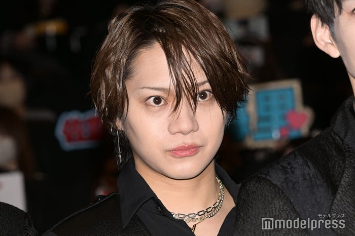 佐藤流司(C)モデルプレス