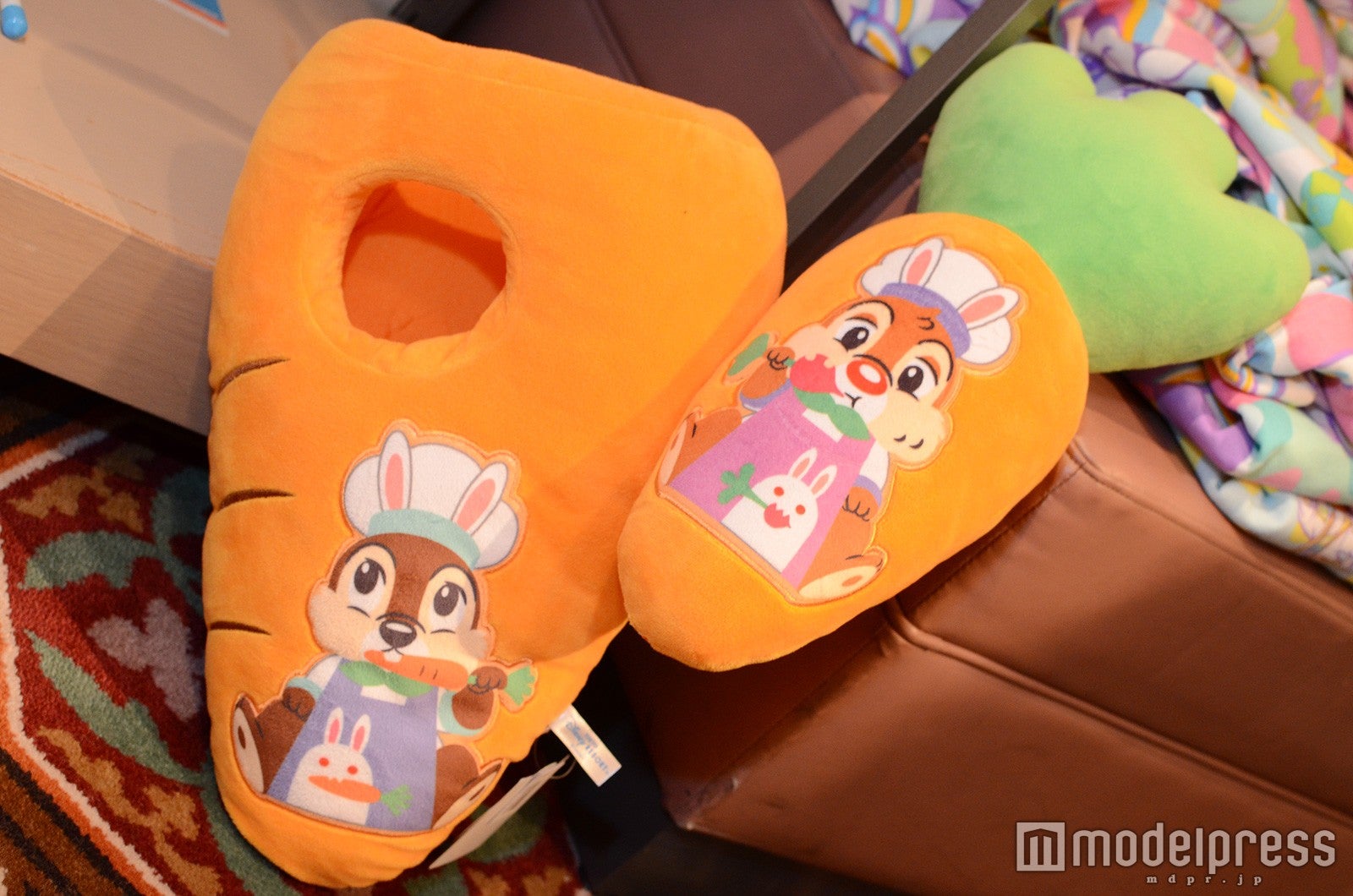 クッション￥2,900（C）モデルプレス