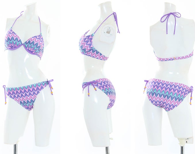 スイートエスニック柄ビキニ「salus」4,157円(税込4,490円)