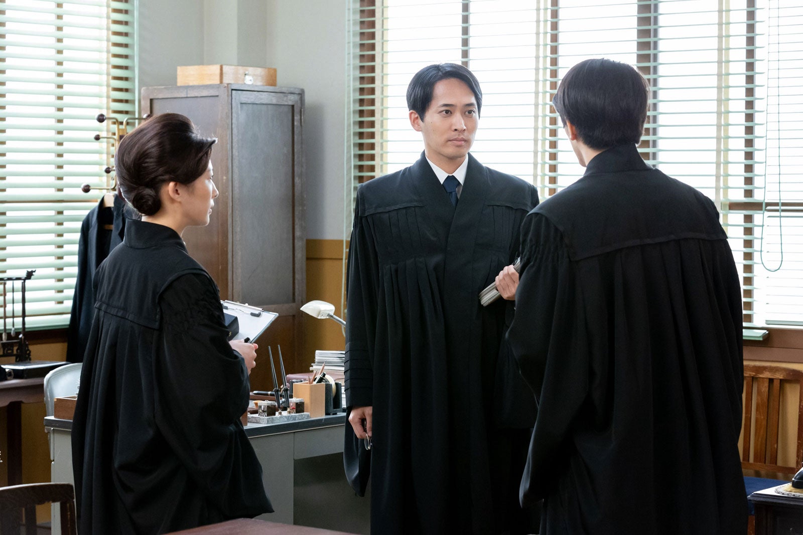 伊藤沙莉、平埜生成「虎に翼」第114話（C）NHK