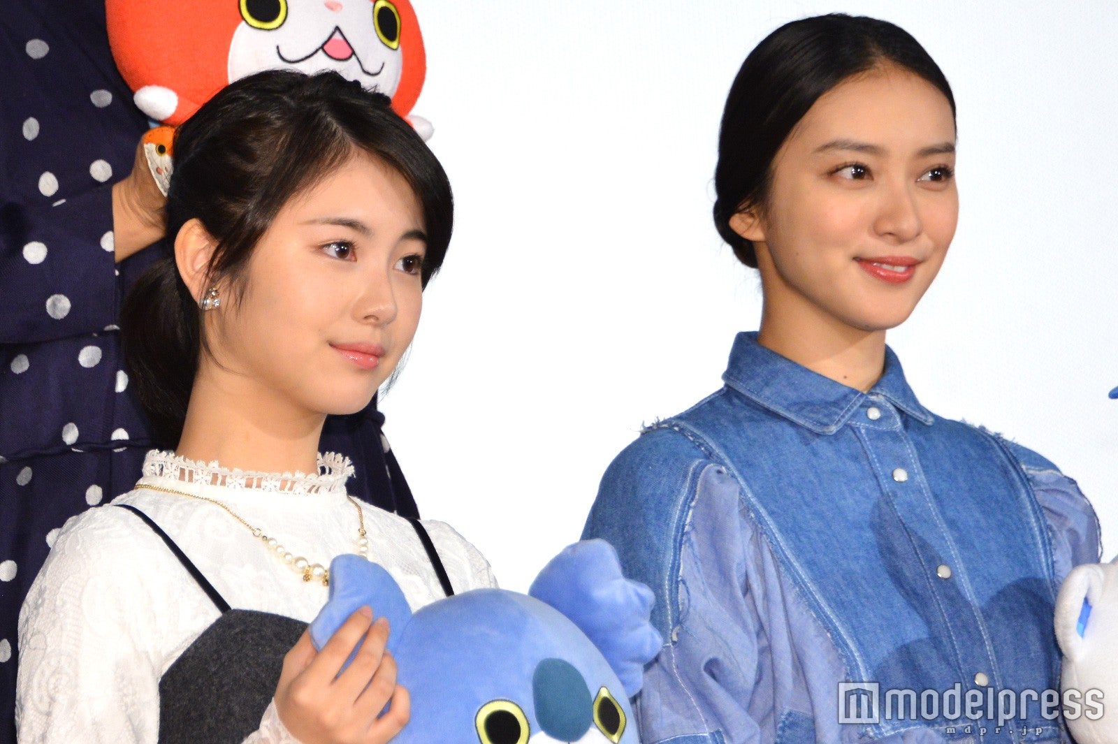 浜辺美波、武井咲 （C）モデルプレス