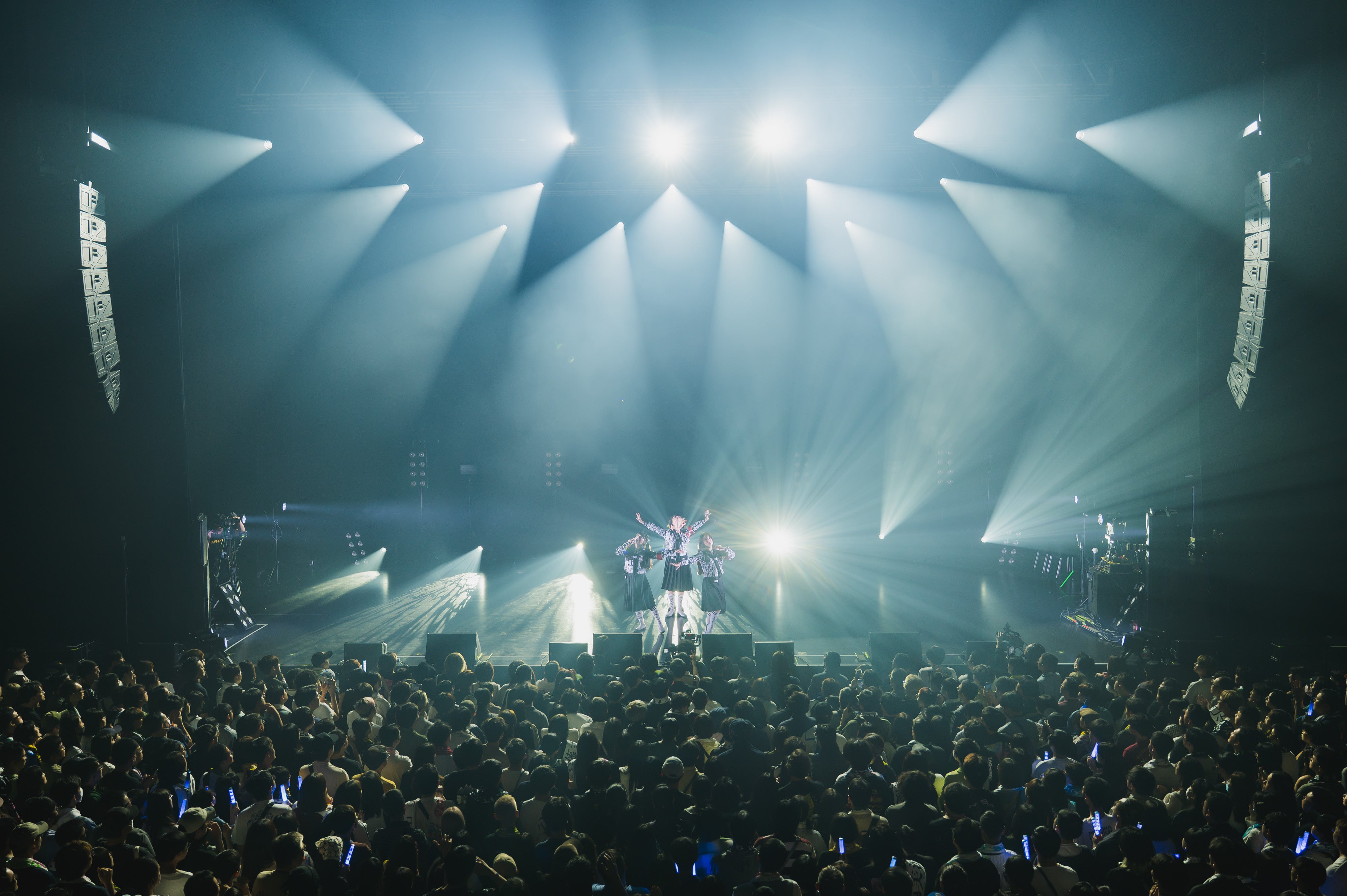 新しい学校のリーダーズ（提供写真）