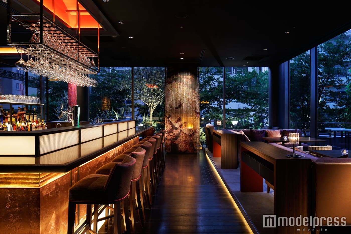 「GENIE'S TOKYO」バーエリア