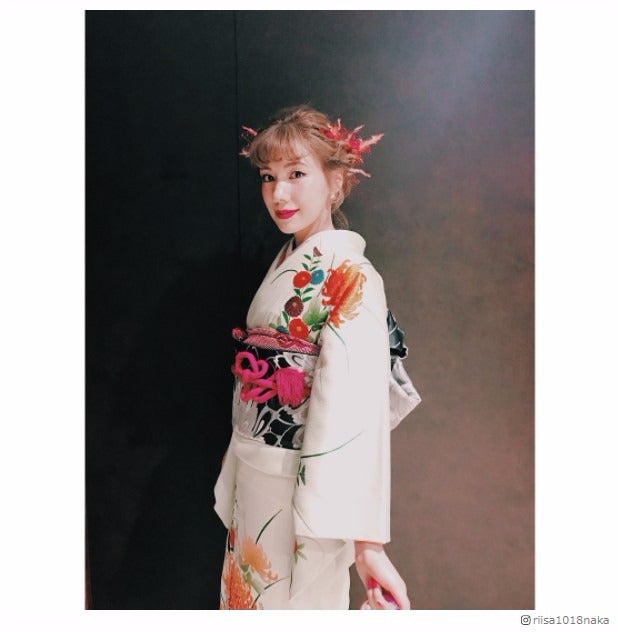 仲里依紗、妹の結婚式で「泣いた」しっとり着物姿が美しすぎて「こんなお姉ちゃんが欲しかった」の声