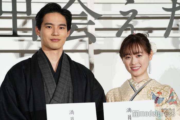 水上恒司、福原遥(C)モデルプレス