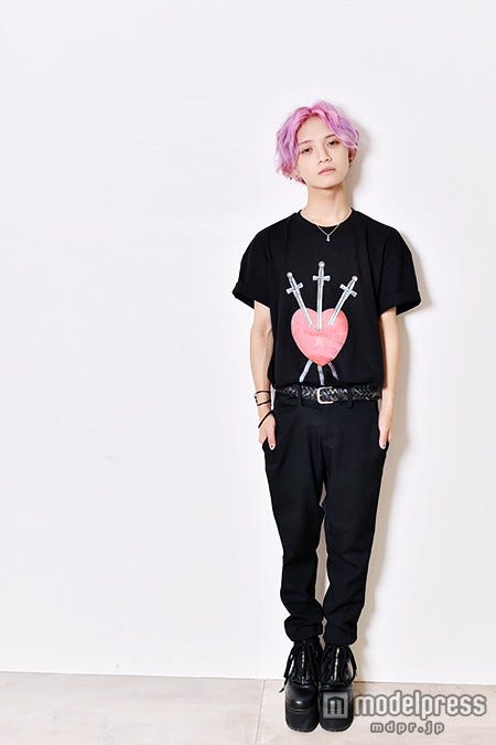 中性的な魅力で人気急上昇