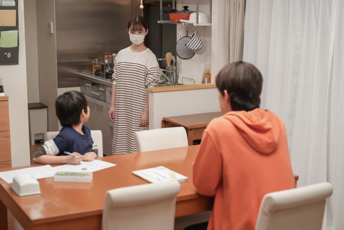 宮崎莉里沙、橋本環奈、佐野勇斗「おむすび」第113話(C)NHK