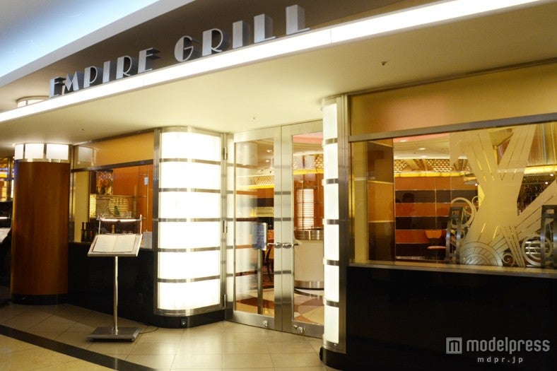 カリフォルニア料理レストラン「エンパイア・グリル」