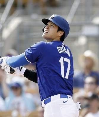 ドジャース六回に珍事 大谷翔平1人で1イニング2アウト 打線はわずか1安打なのに6者連続四死球などで一挙5得点