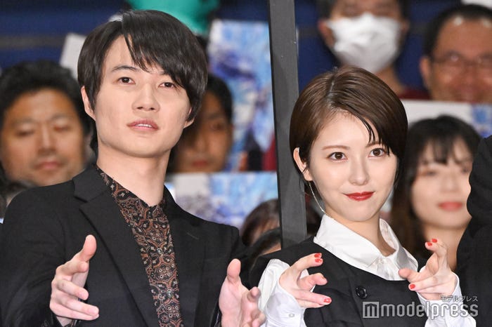 神木隆之介、浜辺美波(C)モデルプレス