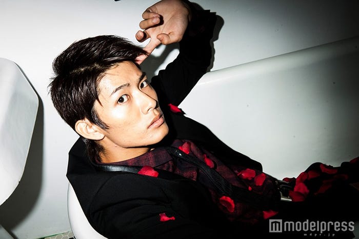 西川俊介ファースト写真集「DIAMOND」(画像提供:主婦と生活社)