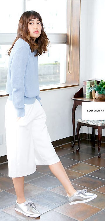 クルーネック長袖シンプルスプリングニットプルオーバートップス「神戸レタス」1,990円(税込)/画像提供:神戸レタス