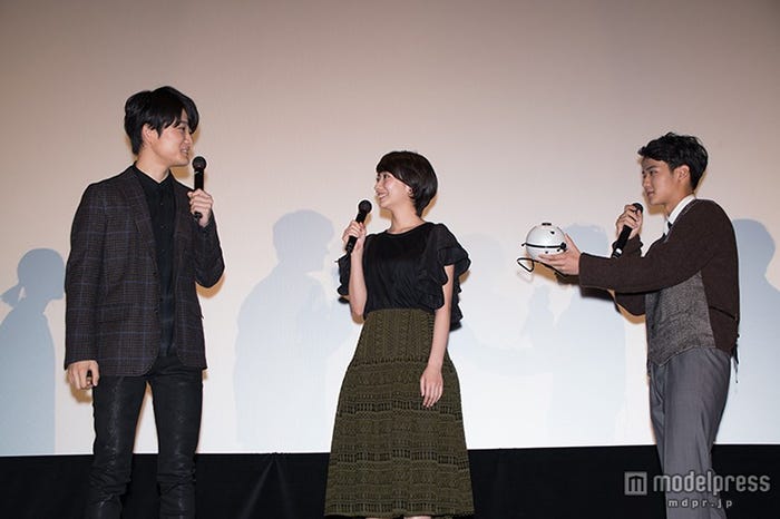 (左から)入江甚儀、波瑠、葉山奨之(C)2015映画「流れ星が消えないうちに」製作委員会