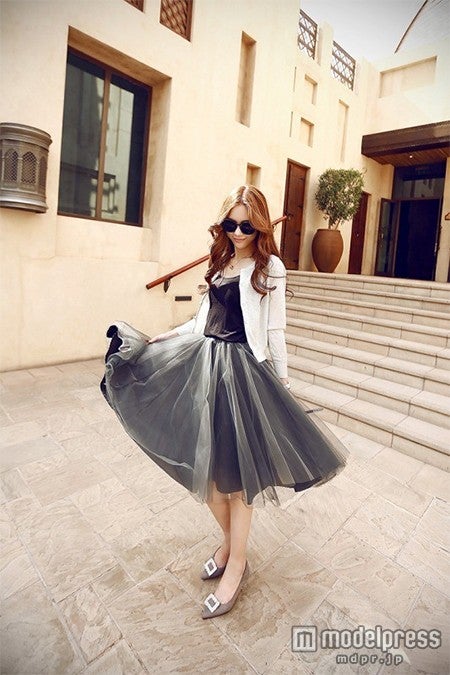 揺れる度に変わる表情が魅力。グラデーションチュールボリュームミモレ丈スカート「Fantasy Doll」4,536円（税込）