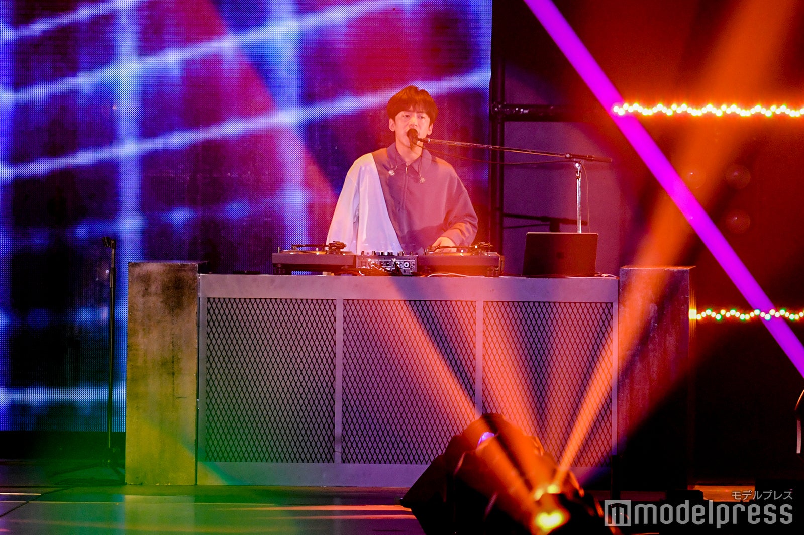 （C）モデルプレス