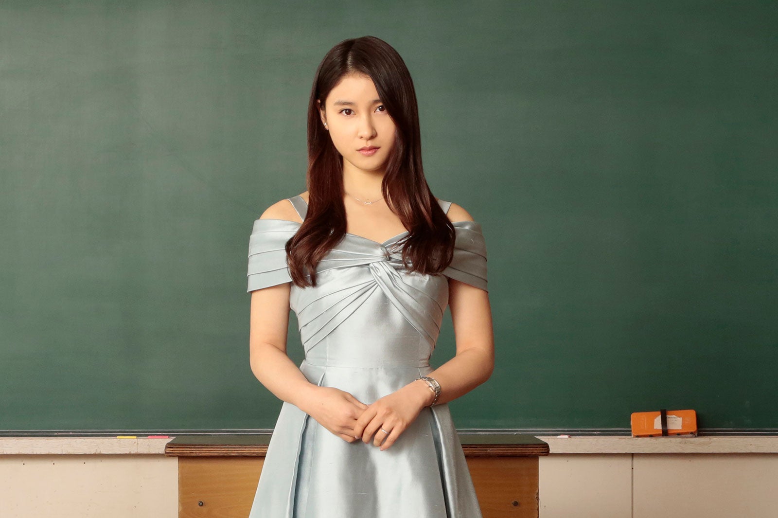 土屋太鳳（C）2021『哀愁しんでれら』製作委員会