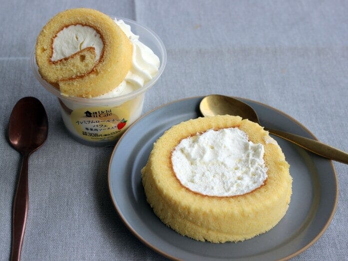 7代目プレミアムロールケーキと新作のロールケーキパフェ