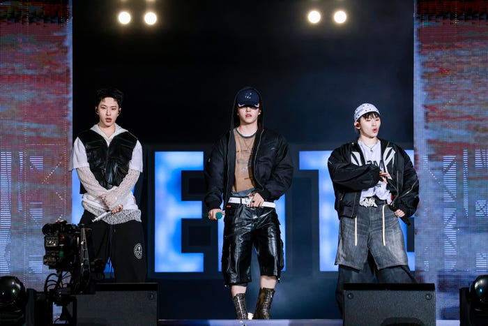 2025 SVT 9TH FAN MEETING<SEVENTEEN in CARAT LAND>(P)&(C)PLEDIS Entertainment