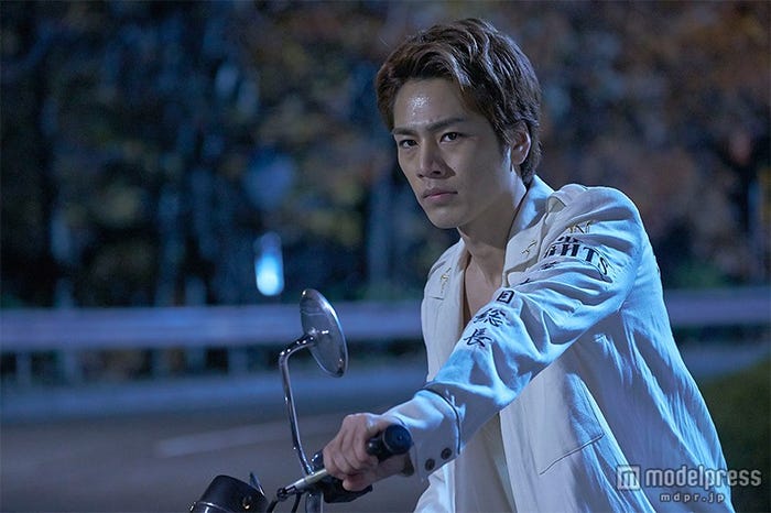 (C)2014「ホットロード製作委員会(C)紡木たく/集英社