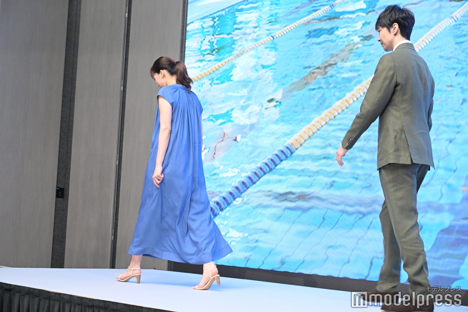 綾瀬はるか、長谷川博己（C）モデルプレス