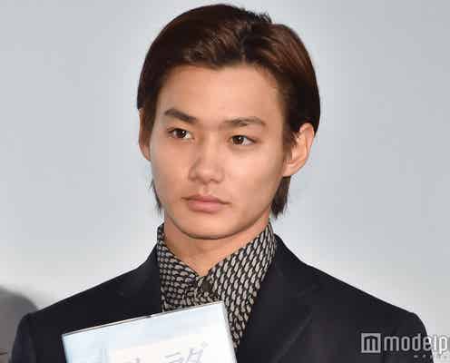 野村周平「イケメン兄弟」と話題の実兄と密着2ショット公開