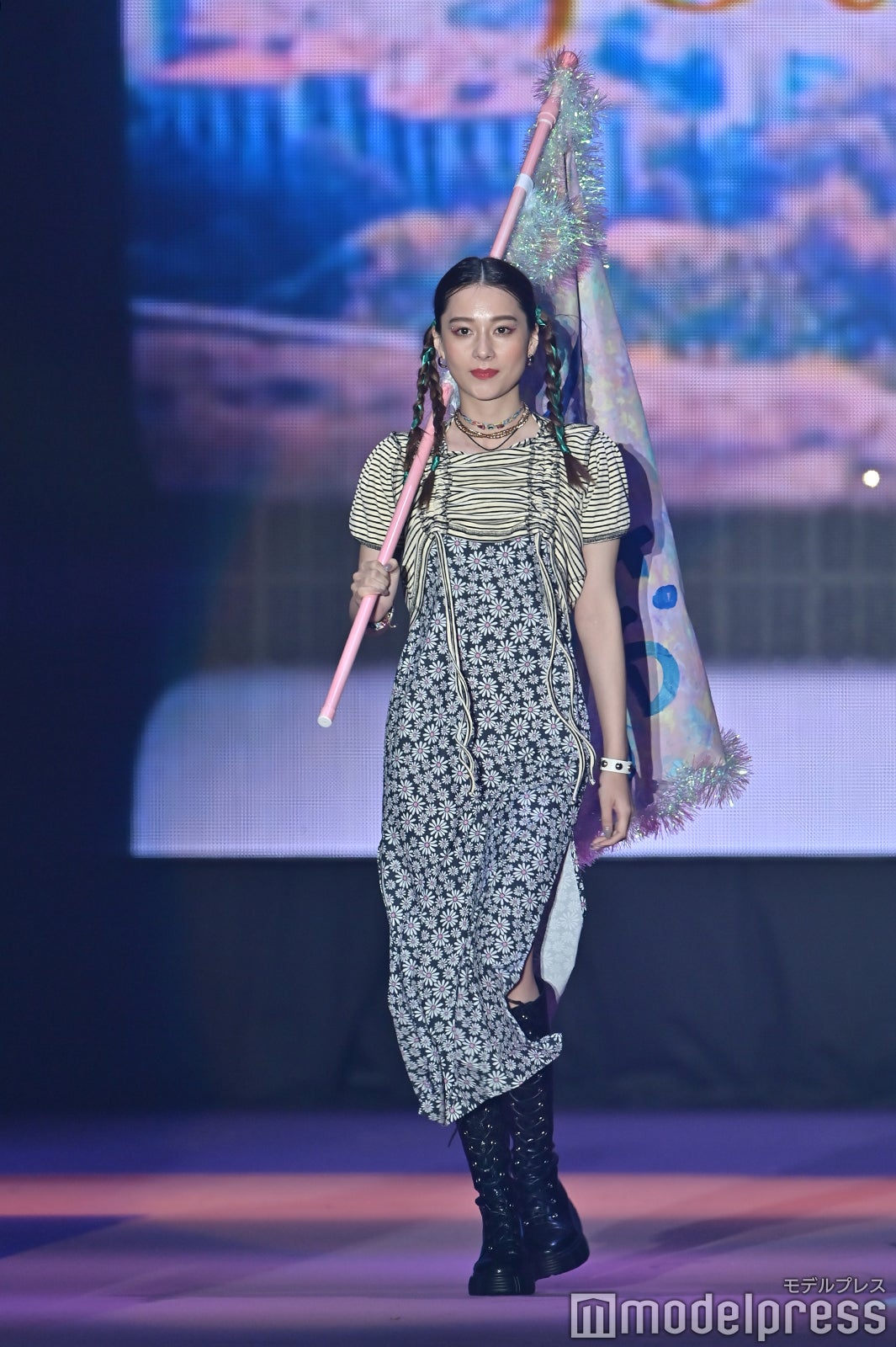 （C）モデルプレス