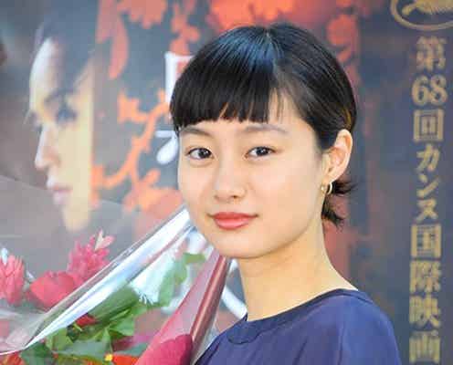忽那汐里、洗練された美貌に絶賛の声「オードリー・ヘップバーンみたい」