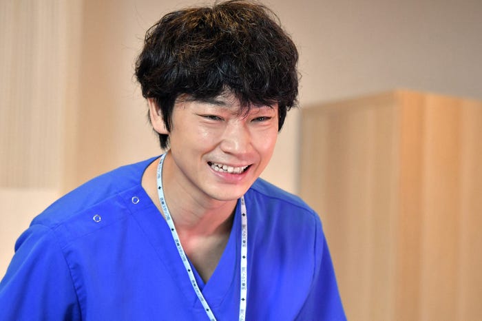 綾野剛/「コウノドリ」第2シーズン最終話より(C)TBS