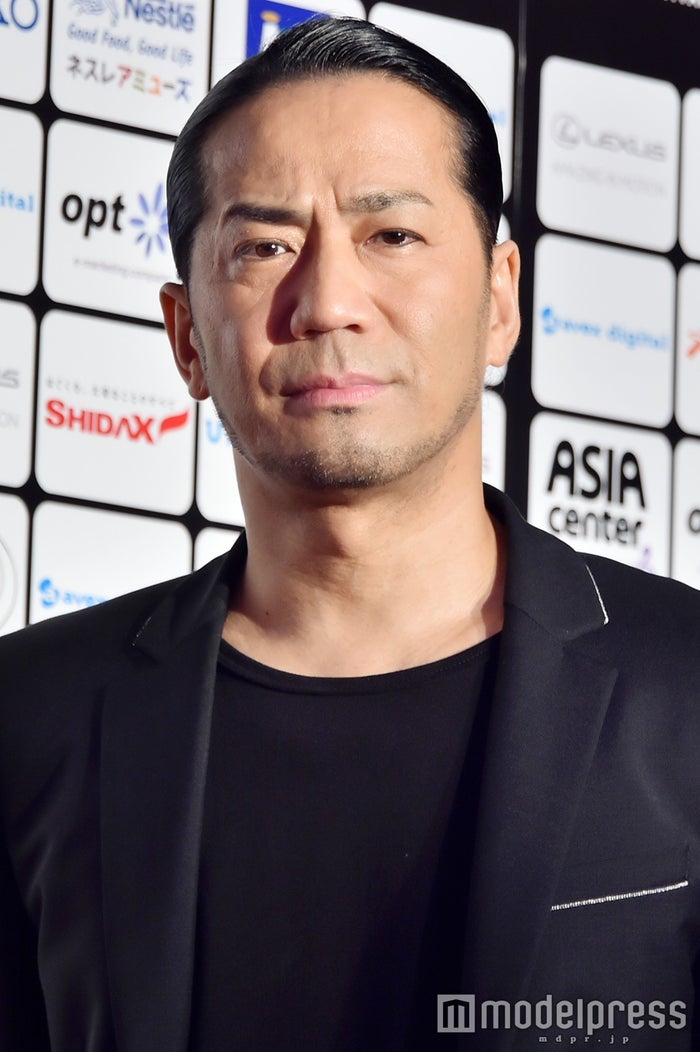 Exile Atsushiの海外挑戦にhiroらメンバー18名がコメント Exile Forever を約束 モデルプレス Exile Atsushiの海外挑戦にhiroらメンバー18名がコメント Exile Forever を約束 モデルプレス