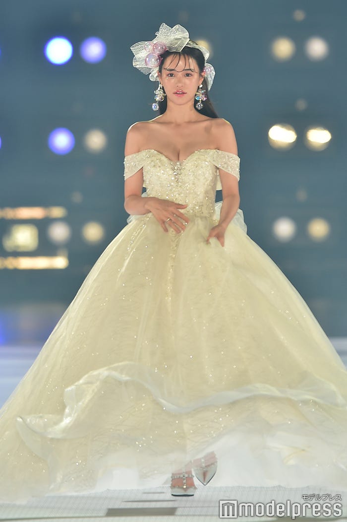 るな(C)モデルプレス