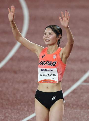 日本記録保持者の中島ひとみは涙の銀メダル 後半猛追で前日本記録保持者・福部真子との大接戦も0秒04差及ばず