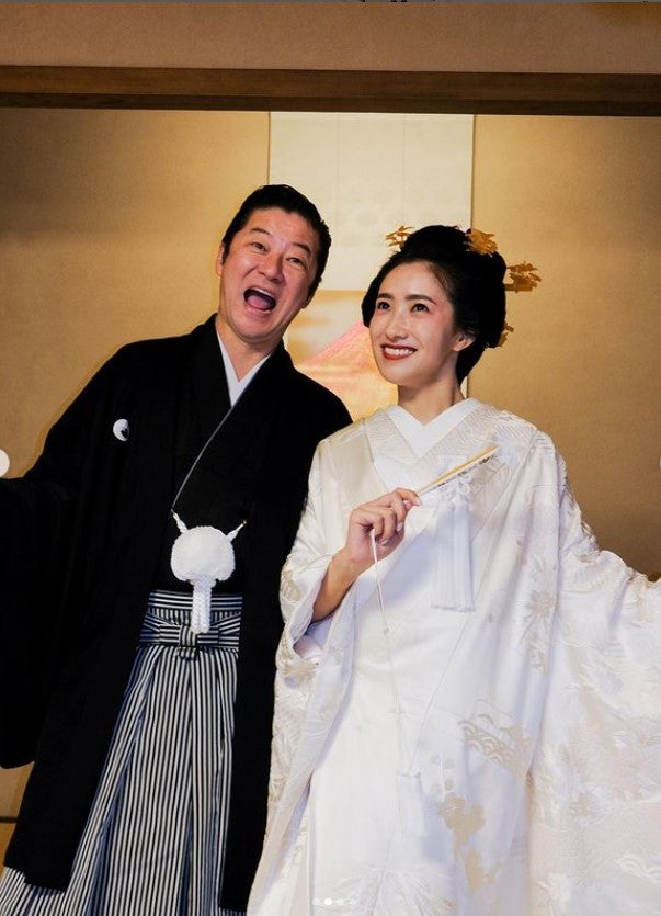 中田クルミ、夫・浅野忠信と結婚1周年迎え挙式報告 和装ショットも公開