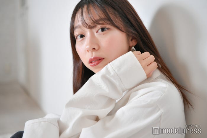 亀川萌絵子(C)モデルプレス