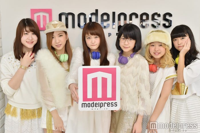 Little Glee Monster(左から)かれん、MAYU、芹奈、manaka、麻珠、アサヒ/(C)モデルプレス