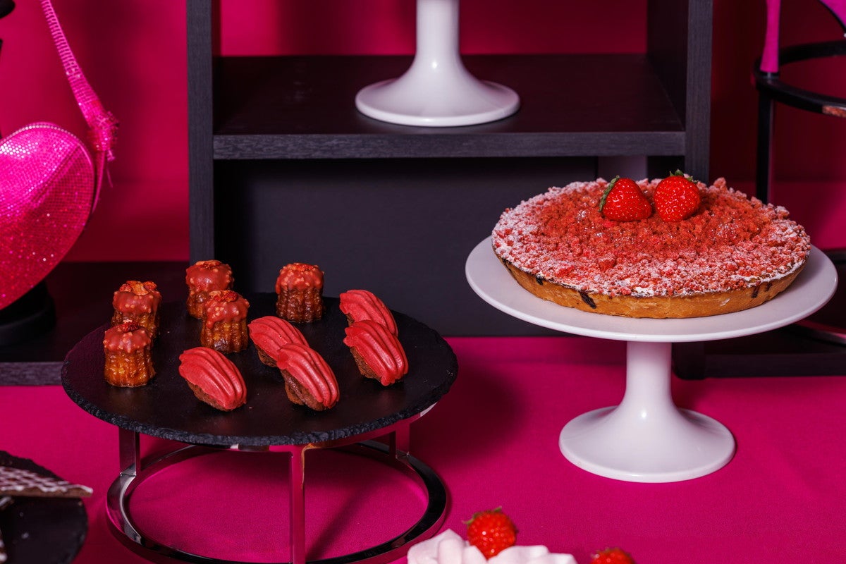 「CRUSH ON PINK」ストロベリースイーツビュッフェ／画像提供：コンラッド大阪