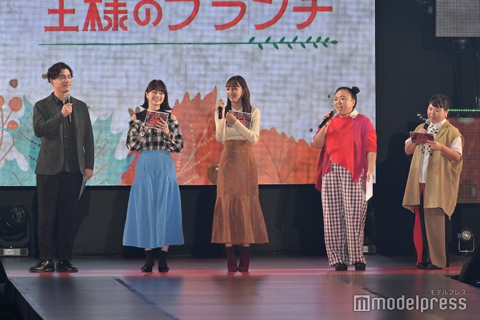 （左から）国山ハセンアナウンサー、冴木柚葉、長谷川美月、ニッチェ（C）モデルプレス