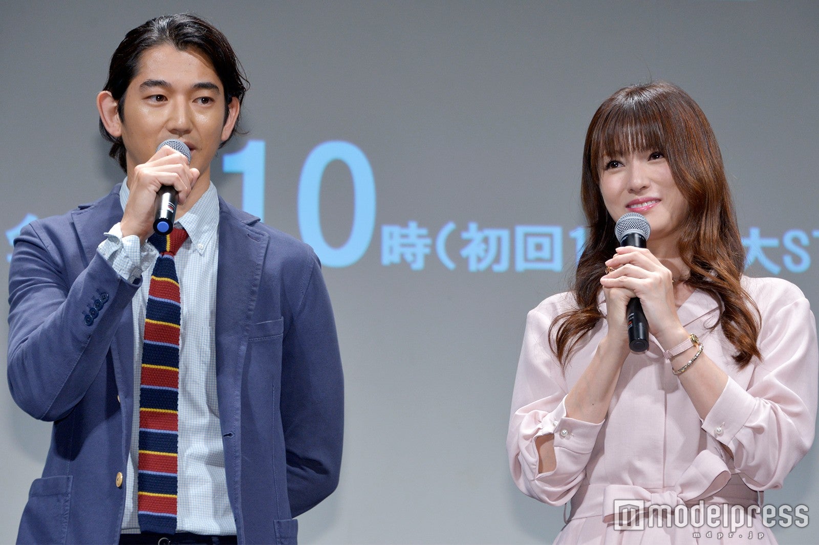 瑛太、深田恭子 （C）モデルプレス