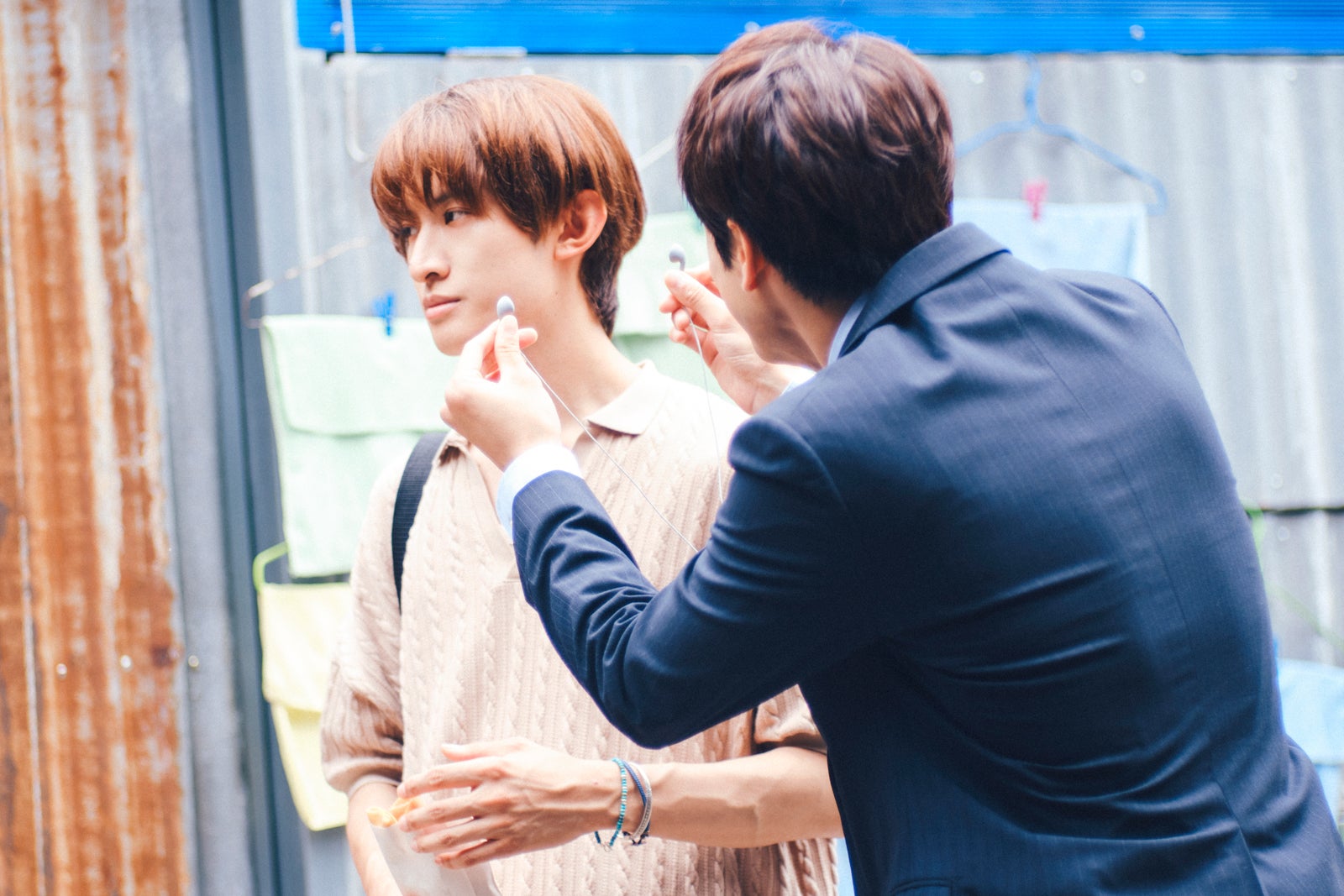 向井康二、森崎ウィン（C）2025「（LOVE SONG）」製作委員会