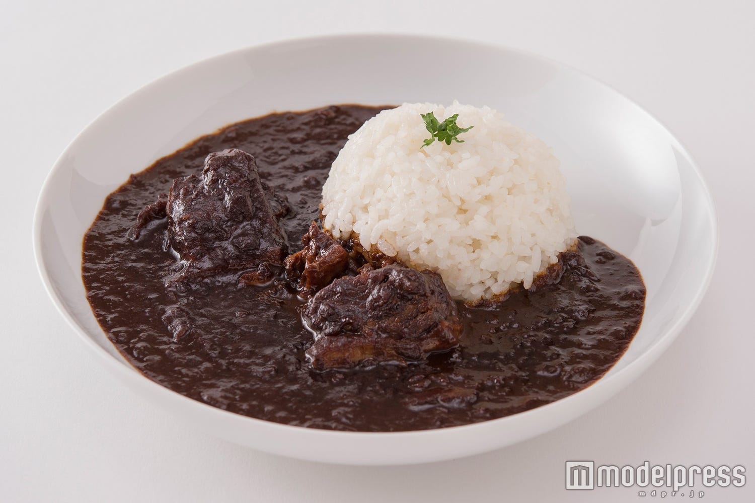 バレンタインデートはこれで誘う♡銀座の“チョコカレー”食べに行かない?
