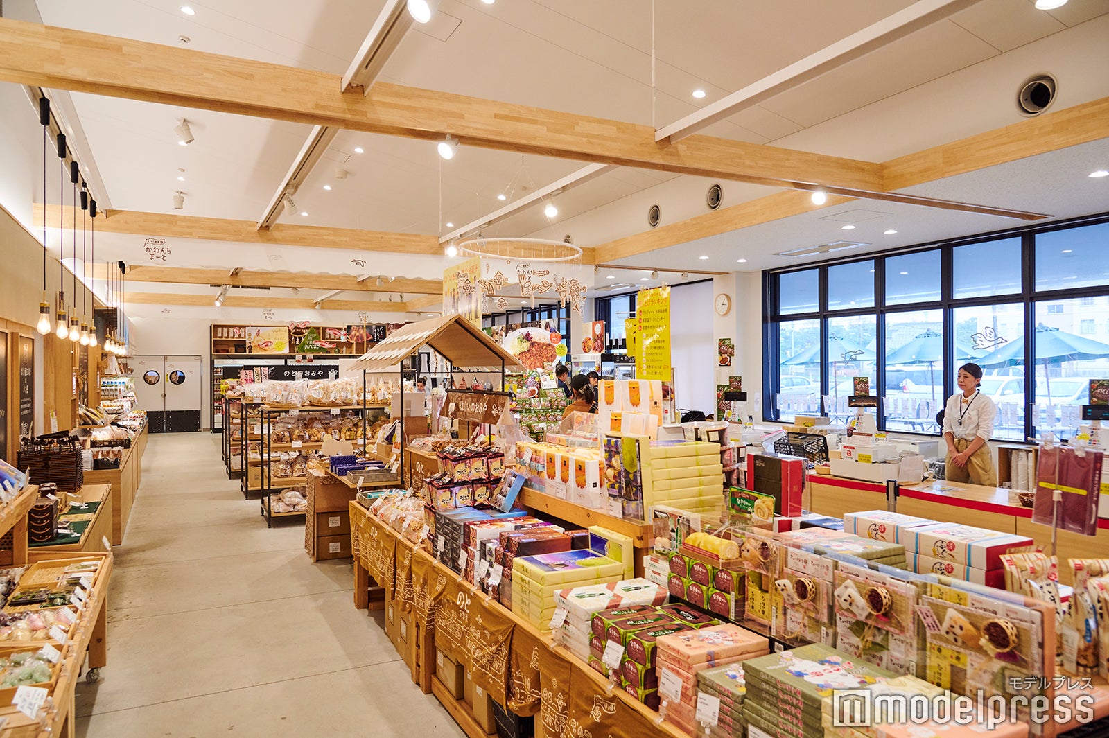 豊富な品ぞろえにワクワク（C）モデルプレス
