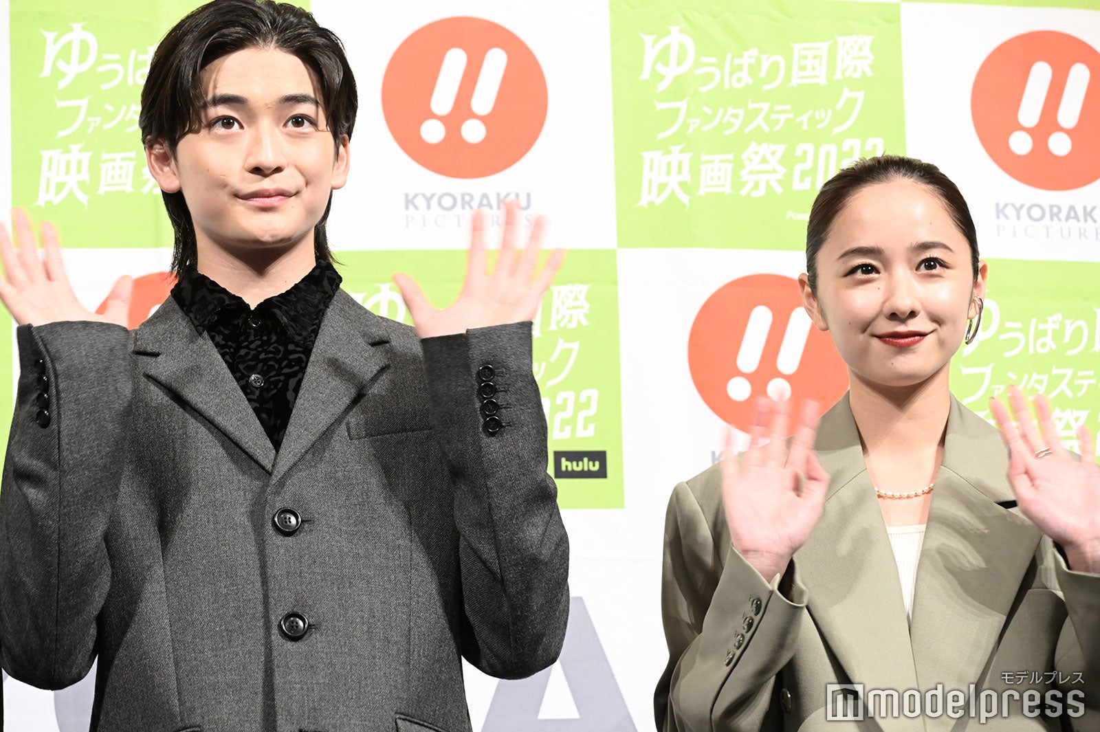 高橋文哉、堀田真由（C）モデルプレス