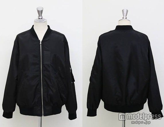 ショート丈MA-1 画像提供:「ACO DESIGN」10,500円(税込)