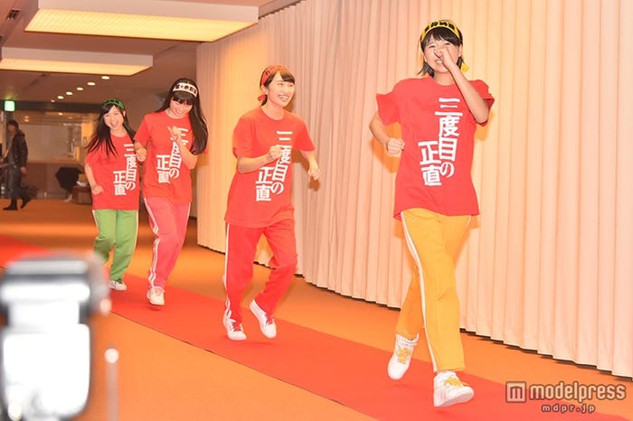 ももいろクローバーZ