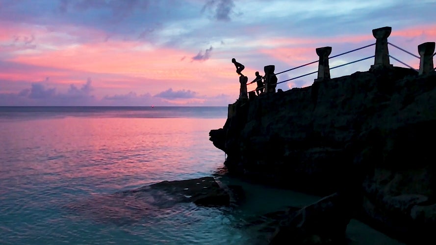 タガビーチ（テニアン島）／画像提供：マリアナ政府観光局