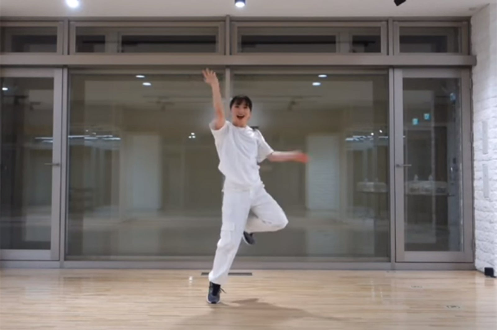 モー娘。石田亜佑美、BE:FIRST「Shining One」カバー「カッコイイ」「動きがキレキレ」と反響