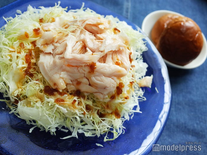 パンを添えて朝食にも、時間がかからずおすすめ(C)モデルプレス