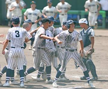 慶風が秋春4強の箕島に逆転サヨナラ勝ち！元宗主将が決めた「打ち勝つ自信はあった」