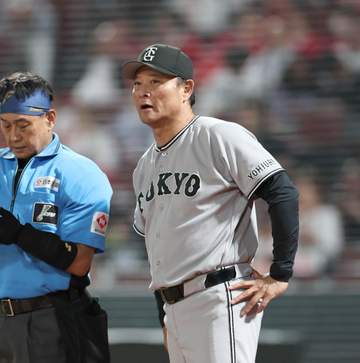 痛恨敗戦の巨人・橋上監督代行「うーん」広島4連戦で1勝3敗「ミスが起きると痛い失点になってしまう」