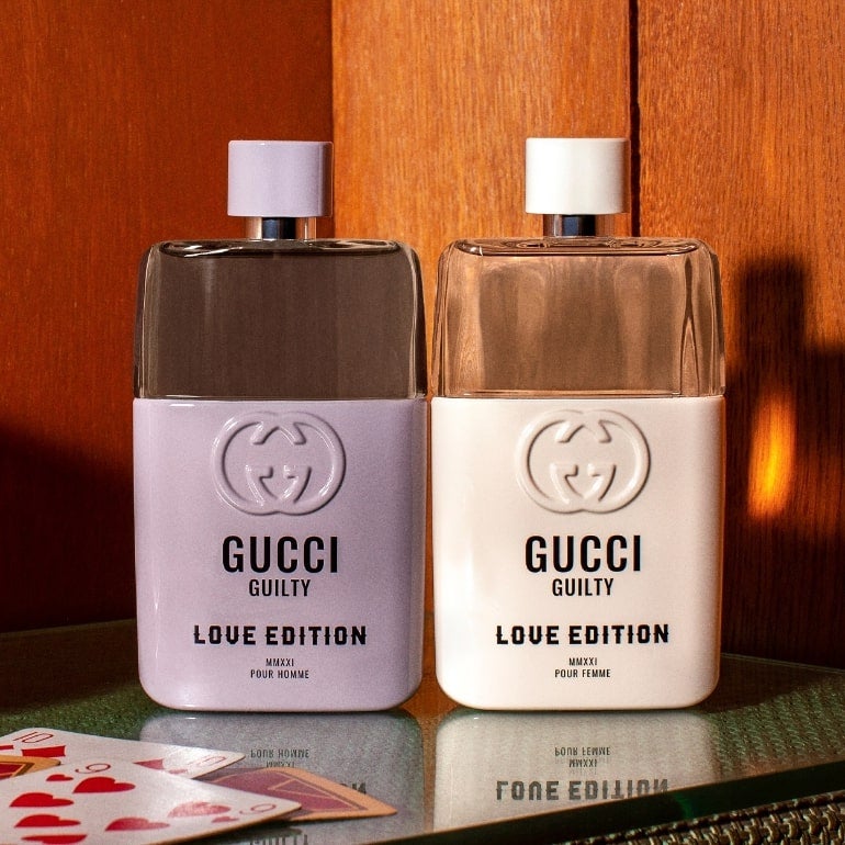 Gucciの カップルフレグランス に限定ボトルが登場 ギルティ 罪深い の名を持つ香水に 愛のメッセージ が刻印されたスペシャルなデザイン 女子旅プレス Gucciの カップルフレグランス に限定ボトルが登場 ギルティ 罪深い の名を持つ香水に 愛のメッセージ が刻印されたスペシャルなデザイン 女子旅プレス